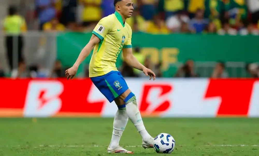 Wesley é cortado e Vanderson é convocado para amistosos da Seleção
