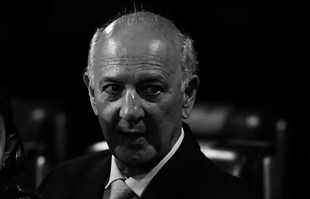 TSE nega registro de candidatura de Arruda ao governo do DF