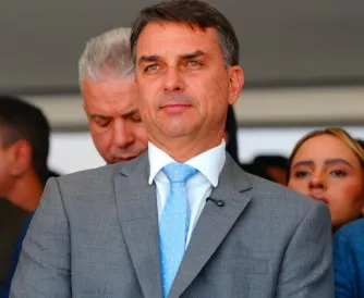 Emendas de Flávio Bolsonaro incluem ONG inexistente empresas suspeitas de cartel e instituto com indicação de miliciano