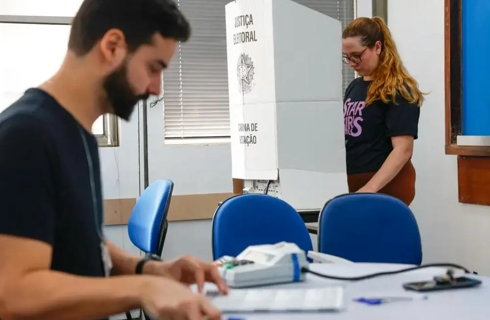 Eleitor que faltou ao primeiro turno pode votar no segundo