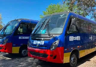 Prefeitura de Nazária recebe novo micro-ônibus pelo Ministério da Saúde